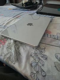 macbook m2 