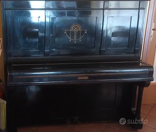 pianoforte verticale nero