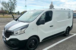 Renault Trafic L1 H1 1.6 DCi 122cv  (NO IVA)