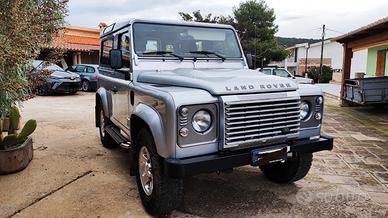 Land Rover Defender 90+Rimorchio Plinio &Gigliotti