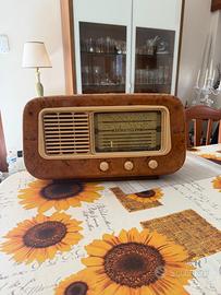 Radio d’epoca Radiomarelli modello 122