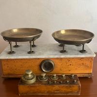 Bilancia antica primo 800