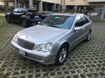 Mercedes Benz C320 4 Matic