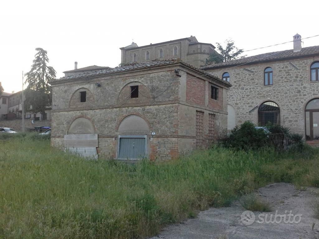 Immobile in asta di 8755 m² con più di 5 locali a - Altro