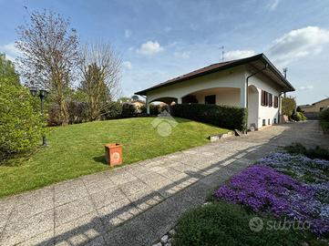 VILLA SINGOLA A RESCALDINA