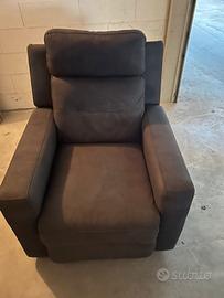 poltrona reclinabile elettrica 