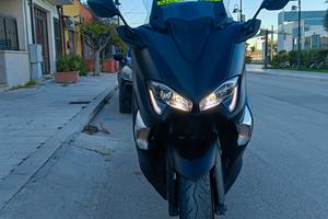 Yamaha T-max 530 
