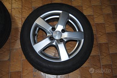 cerchi in lega MAK con gomme da 15