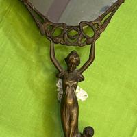 Specchio Art Nouveau con figura femminile