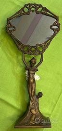 Specchio Art Nouveau con figura femminile