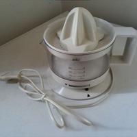 Spremi Agrumi Elettrico Braun