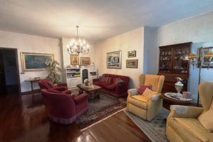 Elegante Quadrilocale di 160 mq con box