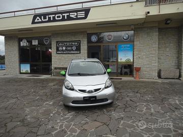 Toyota Aygo 1.0 12V VVT-i 3 porte Sol NEO PATENTAT