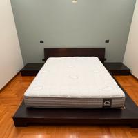 Letto matrimoniale con comodini in legno wengé