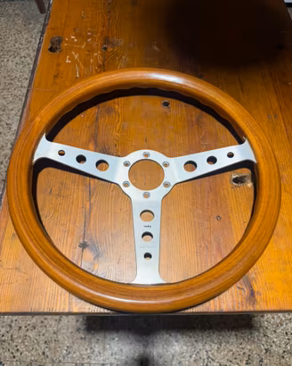 Volante in legno MOMO Indy