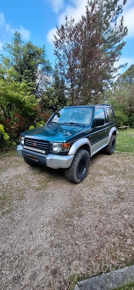 MITSUBISHI Pajero ('82-'00)