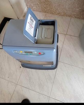 Stufa elettronica a combustibile