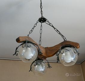 4 Lampadari antichi e una lampada