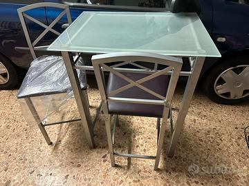 Tavolino vetro + 2 sgabelli