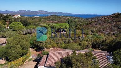 Porto Istana - Stazzo vista mare con ampio terre