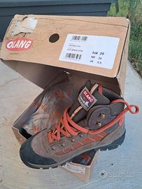 Scarponi trekking Olang tg. 39