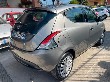 Lancia Y Ypsilon 1.2 5P Gold FULL 126.000 KM! TAGL