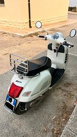 Vespa gts 300