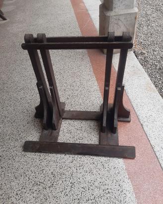 Porta biciclette in legno
