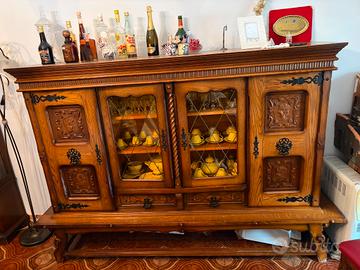 vetrina legno intagliato e ante rinascimentale 