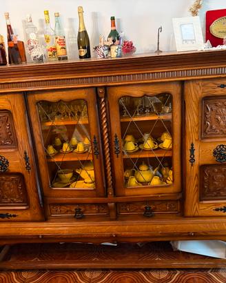 vetrina legno intagliato e ante rinascimentale 