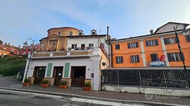 CASA SEMINDIPENDENTE A BRA