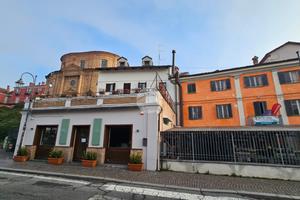 CASA SEMINDIPENDENTE A BRA