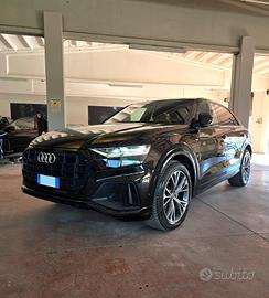 Audi Q8 50 TDI 286 CV quattro tiptronic Sport Blac