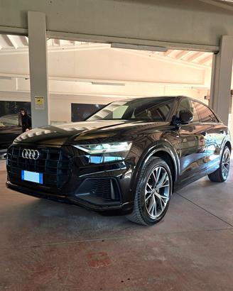 Audi Q8 50 TDI 286 CV quattro tiptronic Sport Blac