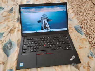 PC portatile Lenovo thinkpad i5 t490s 512 SSD 