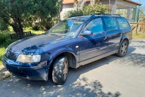 Volkswagen Passat station wagon