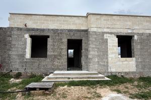 Appartamento al piano terra rialzato da finire