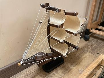 Piccolo celoero soprammobile