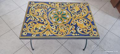 TAVOLINO IN PIETRA LAVICA DELL'ETNA