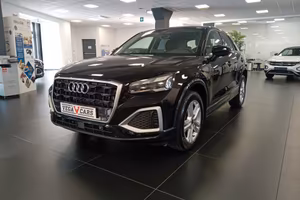 Audi Q2 30 TFSI Business Advanced