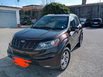 Auto mahindra xuv500 2.2 diesel 4"4 km 63000