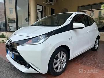 Toyota Aygo 1.0 VVT-i 69 CV 5 porte x-business