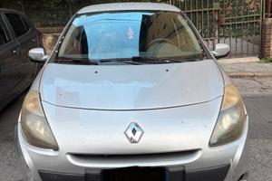 CLIO RENAULT 2011