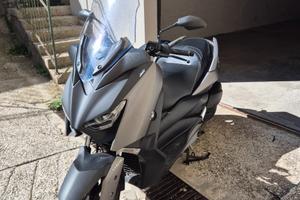 Yamaha X-Max 300 -