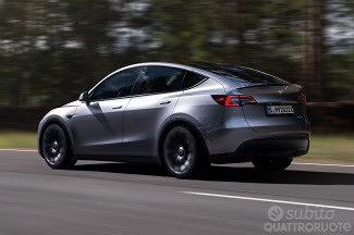 Tesla Model Y Long Range Dual Motor awd