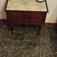 comodino antichi