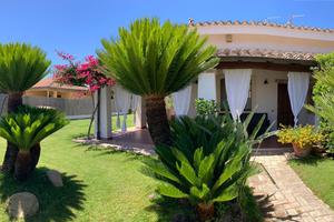 Villa 8 posti letto a 700 metri dal mare capitana