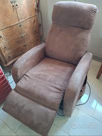 poltrona reclinabile elettrica