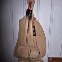 tagliere e mestoli