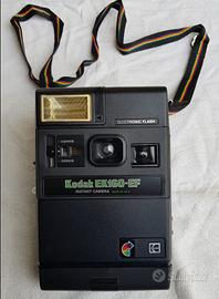 Macchina fotografica Kodak EK160 vintage